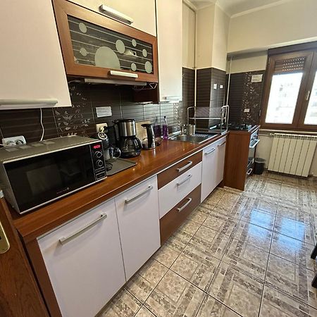 Apart. Premium Ultracentral, 3 Camere Loc Parcare. Ploiesti Bagian luar foto