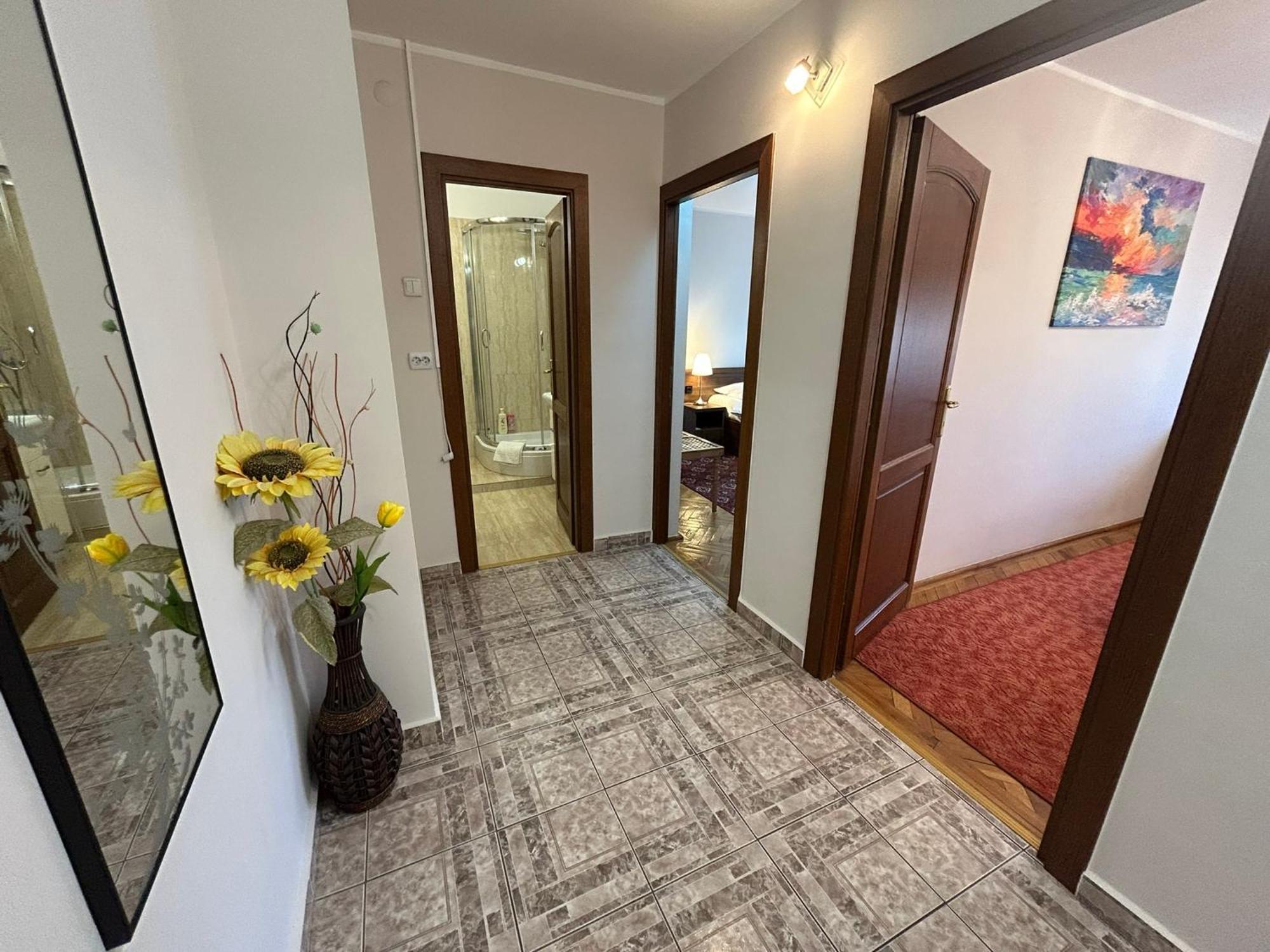Apart. Premium Ultracentral, 3 Camere Loc Parcare. Ploiesti Bagian luar foto